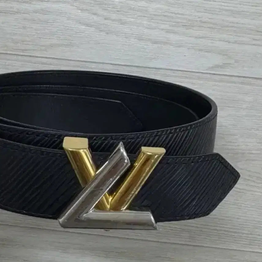 [BUNJANG] Louis Vuitton LV Twist Belt M9360V / 루이비통 LV 트위스트 벨트