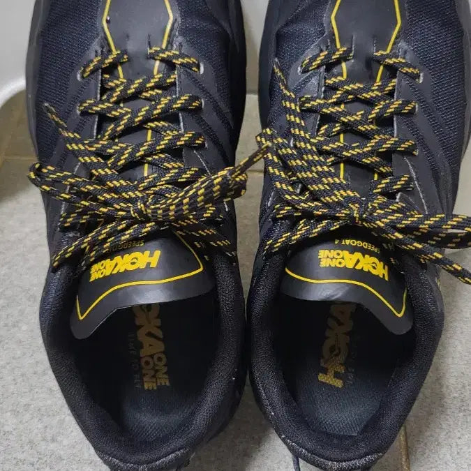 [BUNJANG] HOKA Speedgoat 4 GTX Trail Running Shoes / HOKA 호카 스피드고트4 GTX 트레일 런닝화