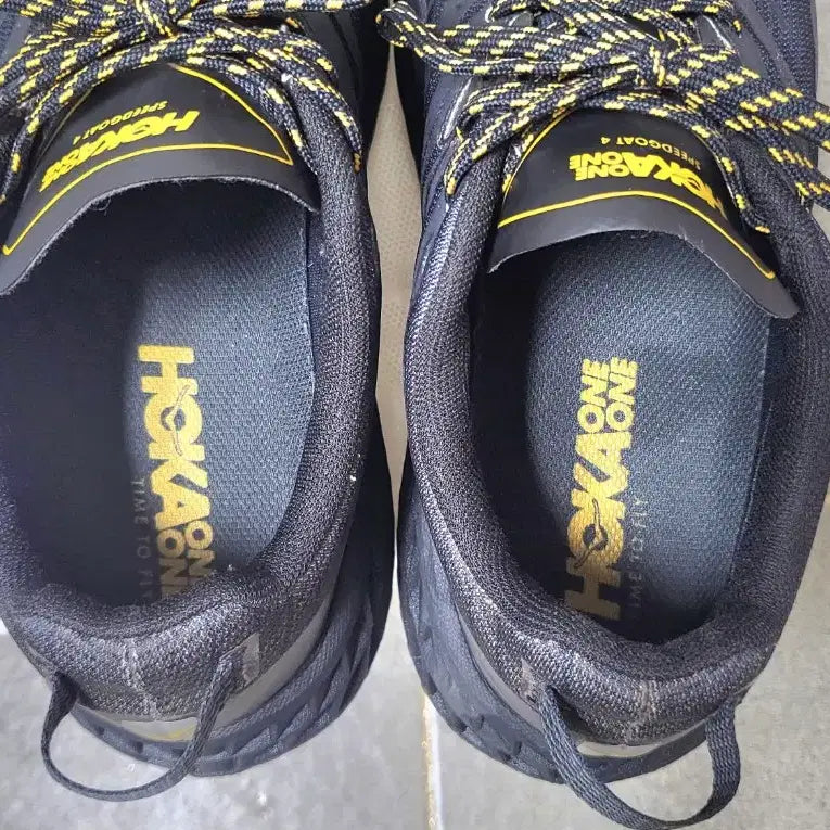 [BUNJANG] HOKA Speedgoat 4 GTX Trail Running Shoes / HOKA 호카 스피드고트4 GTX 트레일 런닝화