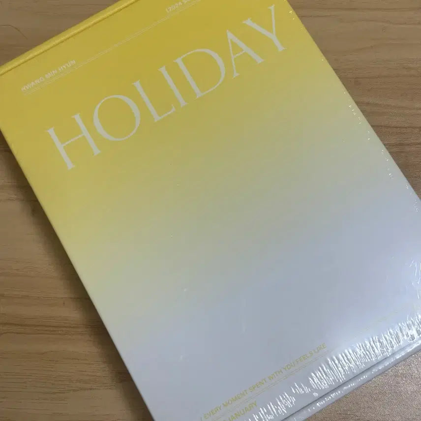 [BUNJANG] Hwang Minhyun 2024 Holiday Season&