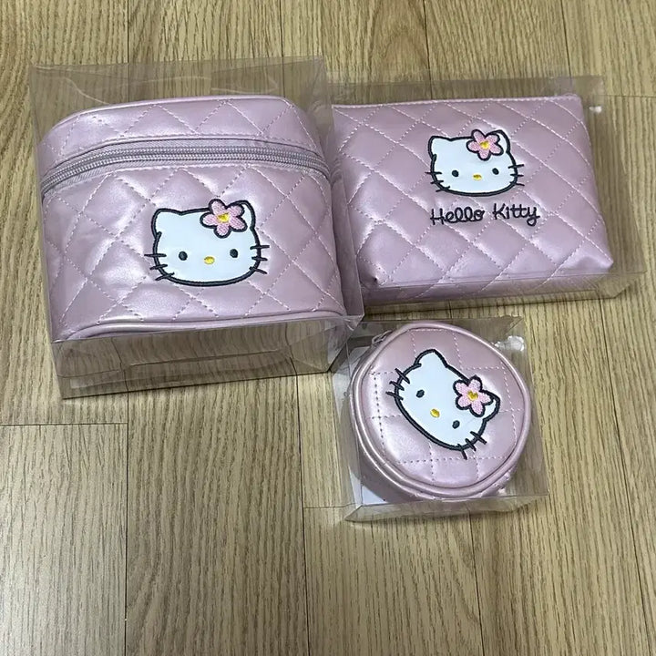 [BUNJANG] Hello Kitty 50th Anniversary Quilt Series Bundle Set / (일괄판매) 50주년 키티 퀄트시리즈