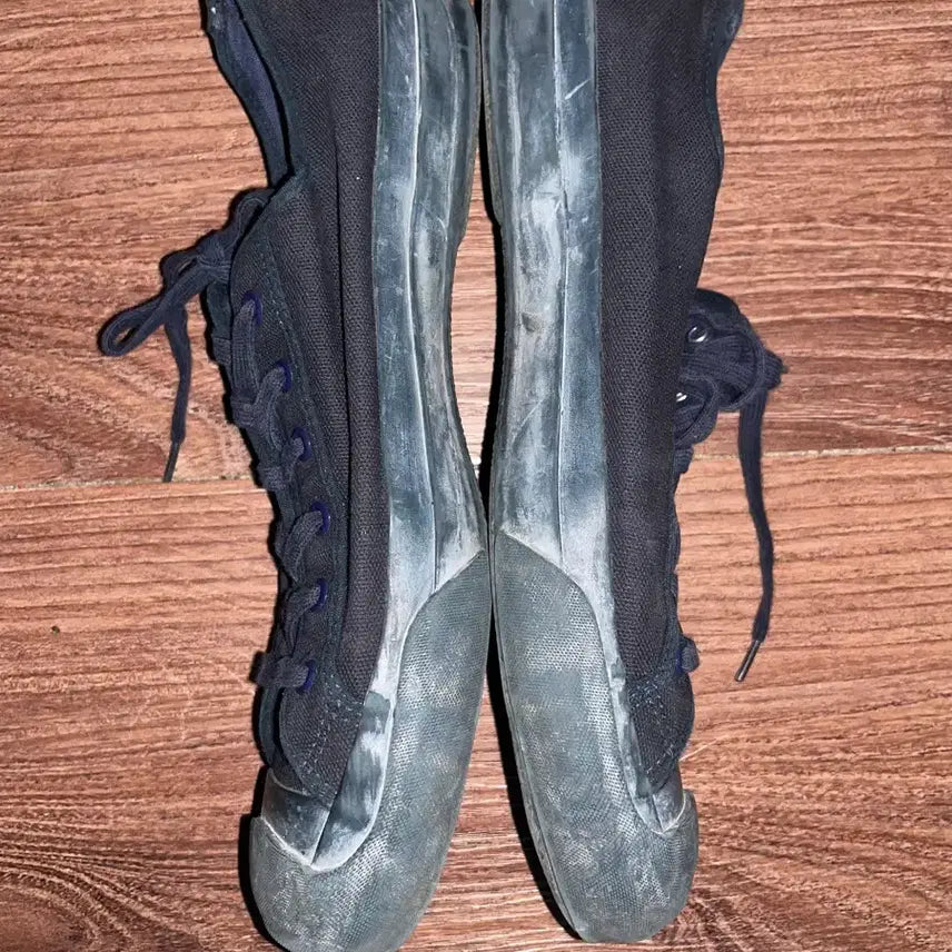 [BUNJANG] Moonstar x Studio Nicholson Navy Sneakers / 문스타 x 스튜디오니콜슨 네이비