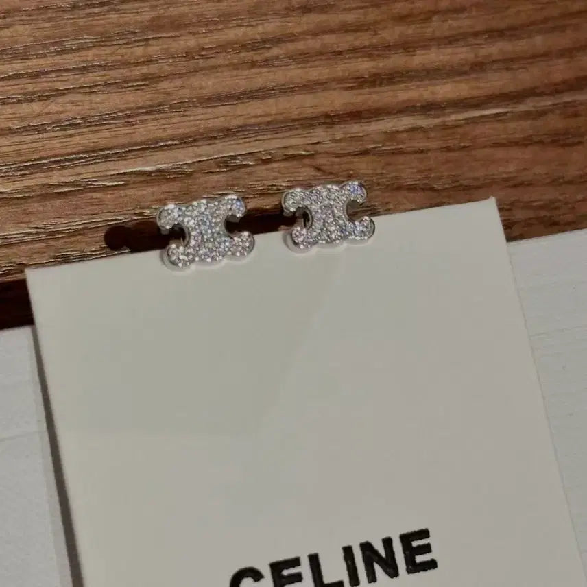 [BUNJANG] Celine Triomphe Cubic Earrings / 셀린느 트리오페 큐빅 귀걸이