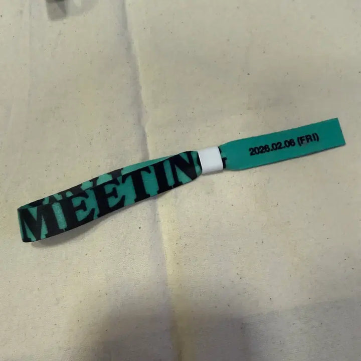 [BUNJANG] G-Dragon GD Fanmeeting First Day Wristband / 지드래곤 지디 팬미팅 첫날 첫콘 입장팔찌