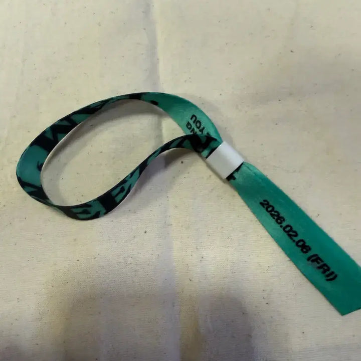 [BUNJANG] G-Dragon GD Fanmeeting First Day Wristband / 지드래곤 지디 팬미팅 첫날 첫콘 입장팔찌