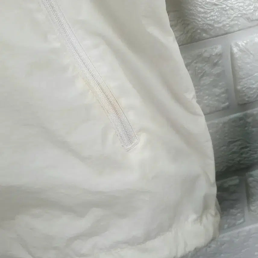 [SOLD OUT] [100]다이나핏 초경량 후드 아노락