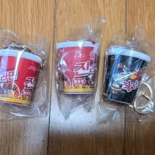 [BUNJANG] Cup Ramen Keyring (Jin Ramen/Buldak/Jjapagetti) / 라면 컵라면 키링 (진라면/불닭볶음면/짜파게티)