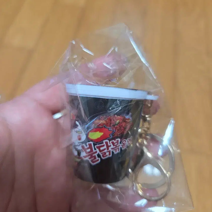[BUNJANG] Cup Ramen Keyring (Jin Ramen/Buldak/Jjapagetti) / 라면 컵라면 키링 (진라면/불닭볶음면/짜파게티)