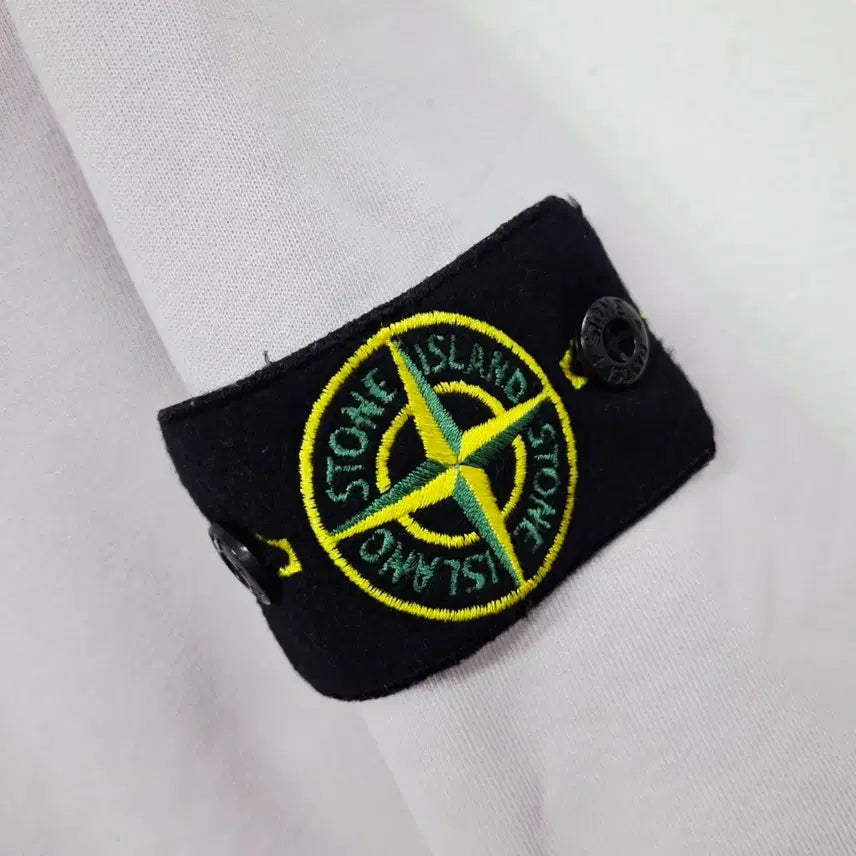 [BUNJANG] Stone Island Crewneck Sweatshirt L Rose Pink / 스톤아일랜드 매장판 와펜 크루넥 스웨트셔츠 맨투맨 티셔츠 L 로즈 핑크