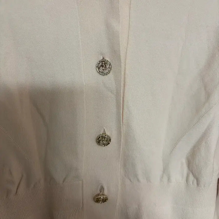[SOLD OUT] LIST 아이보리 카라 가디건 55