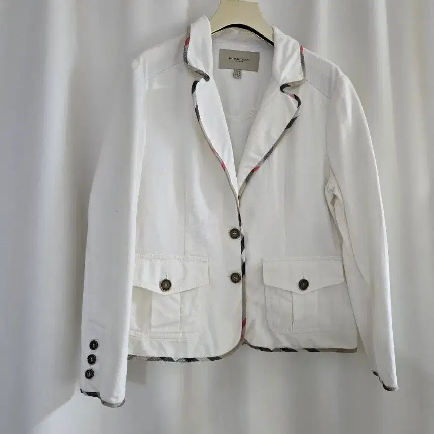 [SOLD OUT] 정품 버버리 화이트 체크 트리밍 자켓
