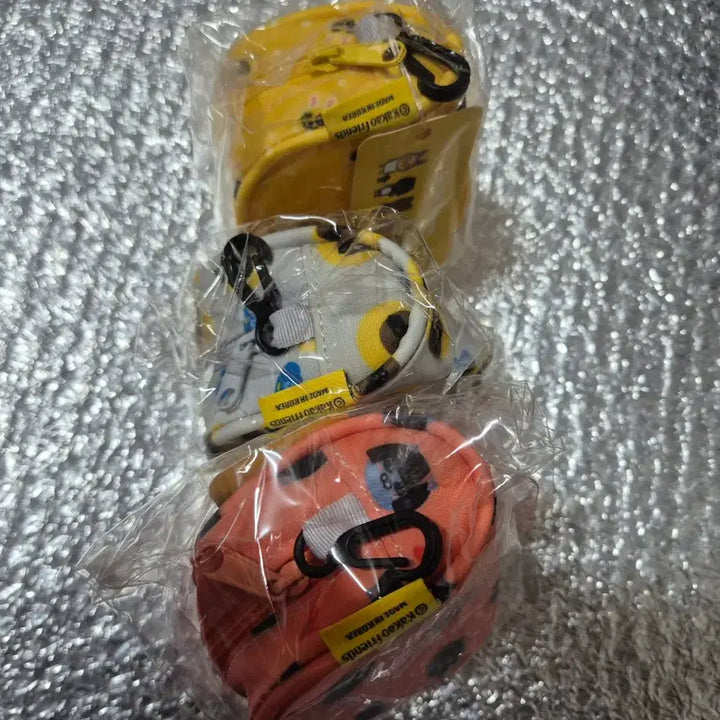[SOLD OUT] 정품 카카오 프렌즈 반달 동전 지갑 키링