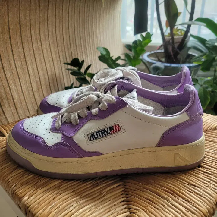 [BUNJANG] Autry Medalist Purple White Sneakers / 오트리 메달리스트 퍼플 스니커즈