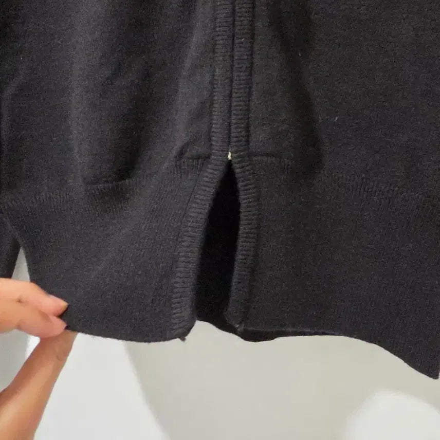 [BUNJANG] General Idea Black Hooded Knit Zip-up (Size S) / 제너럴아이디어 블랙 후드 니트 집업 S사이즈
