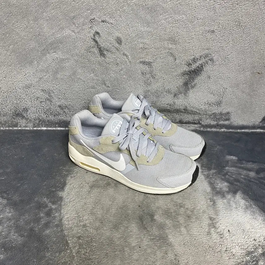 [SOLD OUT] 나이키 에어맥스 운동화 265