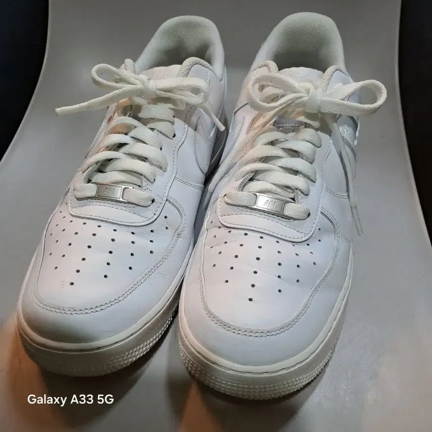 [SOLD OUT] 나이키 에어포스 1 07 로우 화이트 올백포스 270mm