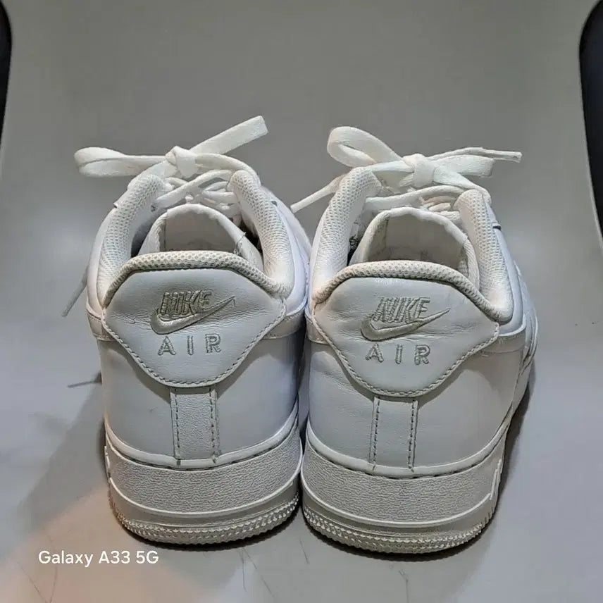 [SOLD OUT] 나이키 에어포스 1 07 로우 화이트 올백포스 270mm