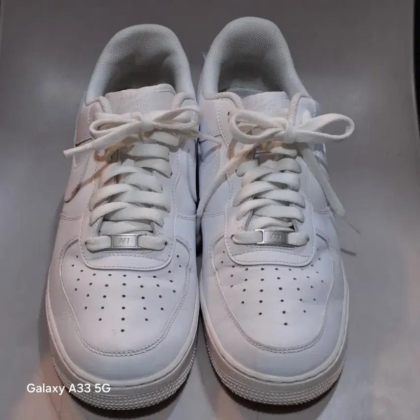 [SOLD OUT] 나이키 에어포스 1 07 로우 화이트 올백포스 270mm