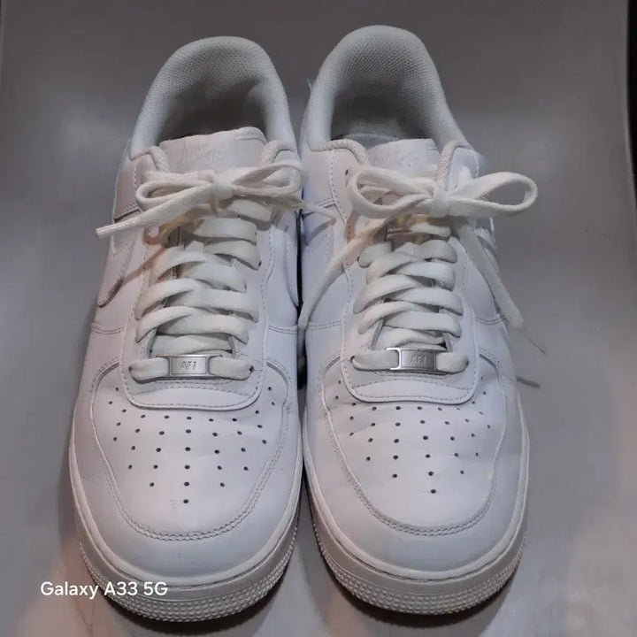 [SOLD OUT] 나이키 에어포스 1 07 로우 화이트 올백포스 270mm
