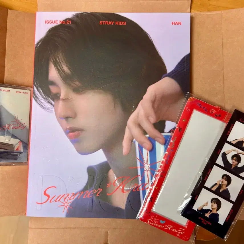 [SOLD OUT] SKZ 스트레이키즈 한지성 스키즈 한 디아이콘 잡지