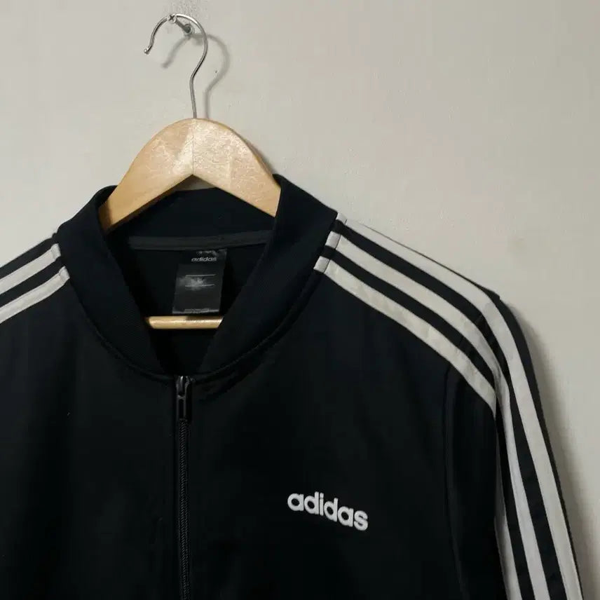 [SOLD OUT] 105 아디다스 사이드라인 트랙탑 져지 정품
