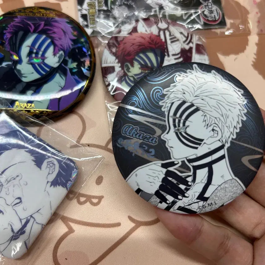 [BUNJANG] Demon Slayer Akaza Badge Bundle Set / 미사용 일괄가격  귀멸의칼날 akaza 뱃지 아카자