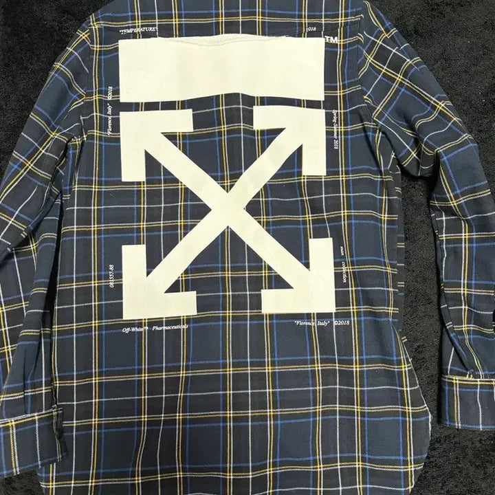 [BUNJANG] Off-White 18ss Flannel Check Shirt S (Worn by Kang Daniel) / (정품)오프화이트 18ss 플란넬 체크셔츠 S(강다니엘 착용제품)