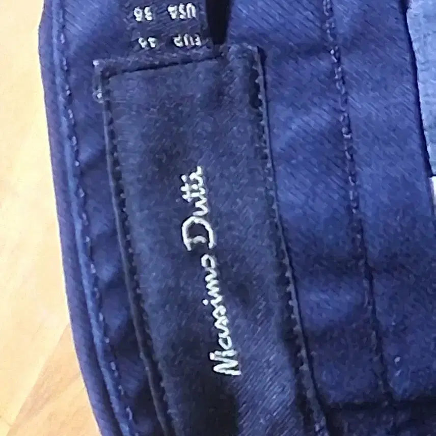 [BUNJANG] Massimo Dutti Navy Tapered Fit Pants / Massimo Dutti 테이퍼드 핏 네이비 팬츠 37