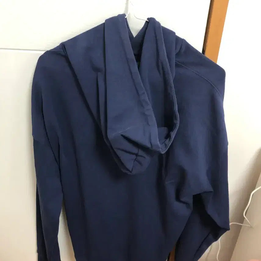 [BUNJANG] Hazzys Navy Hoodie / 헤지스 네이비 후드티