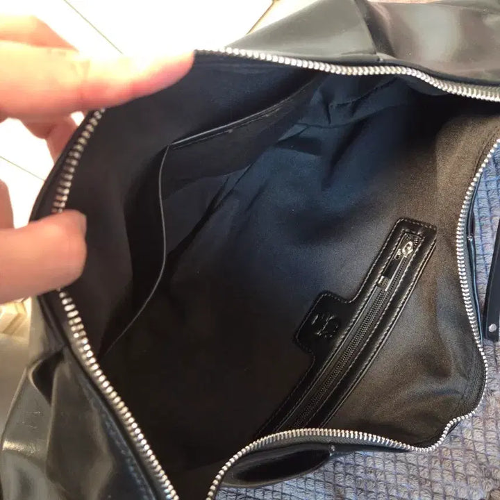 [BUNJANG] Drawfit Hobo Leather Crossbody Bag / 드로우핏 호보 레더 크로스백 블랙