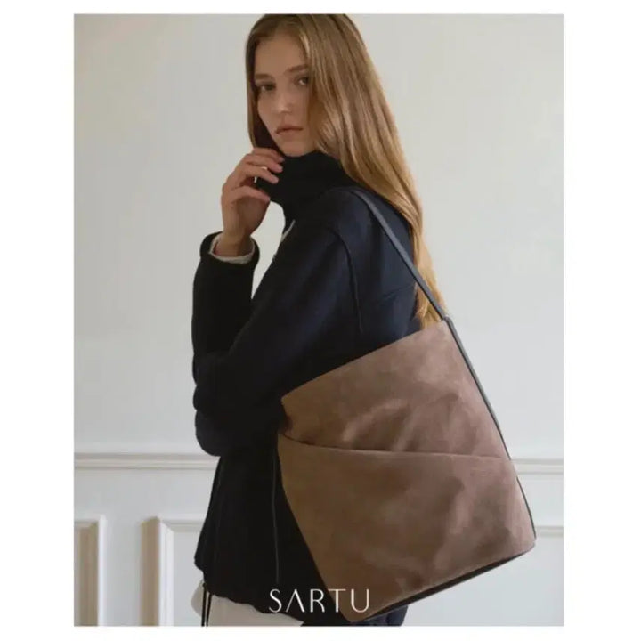 [BUNJANG] Sartu Novo Hobo Suede Bag Ash Mocha / 사르투 노보호보스웨이드백 애쉬모카 / 정가22만원
