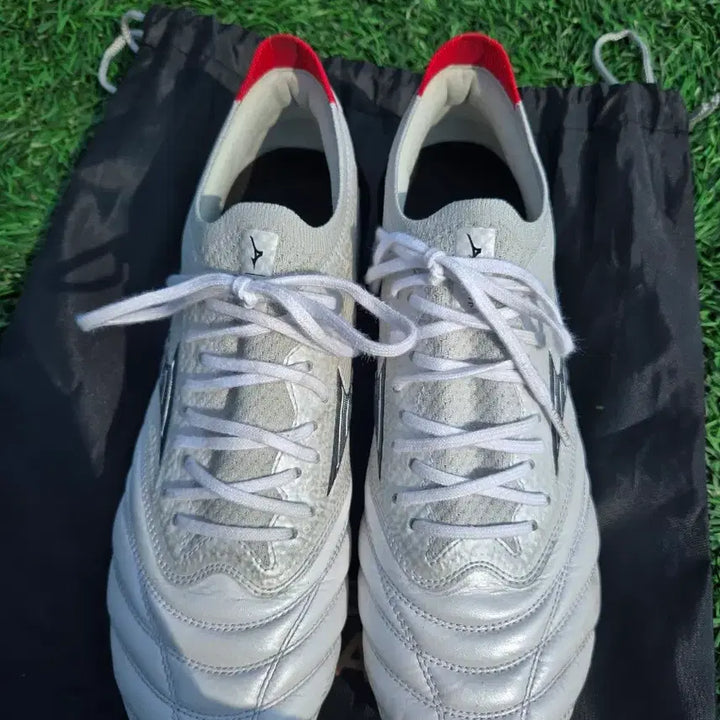 [BUNJANG] Mizuno Morelia Neo 4 Beta Japan Soccer Cleats / [255] 미즈노 모렐리아 네오4 베타 재팬 축구화