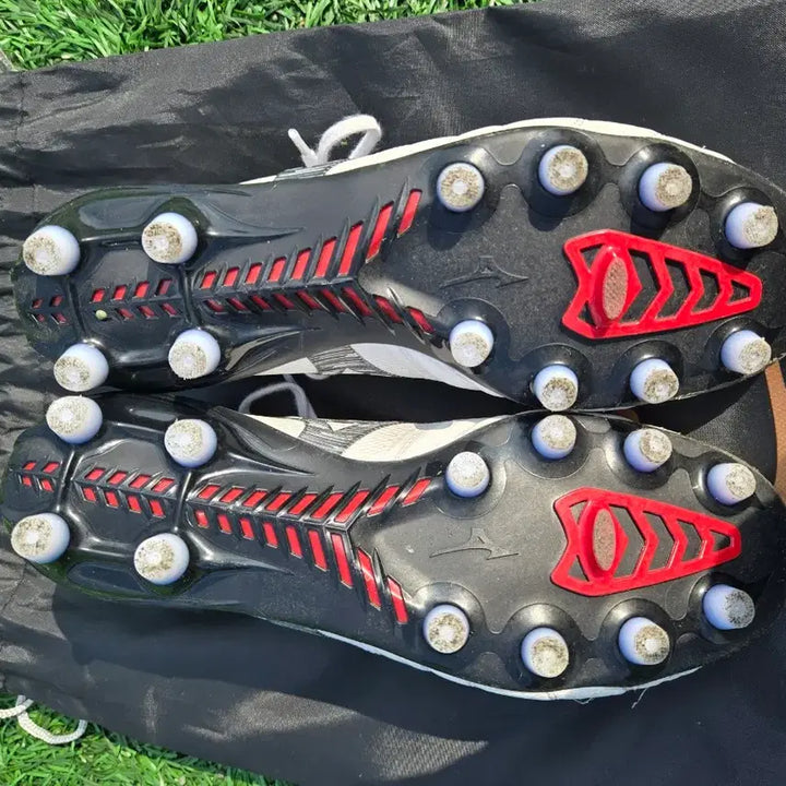 [BUNJANG] Mizuno Morelia Neo 4 Beta Japan Soccer Cleats / [255] 미즈노 모렐리아 네오4 베타 재팬 축구화