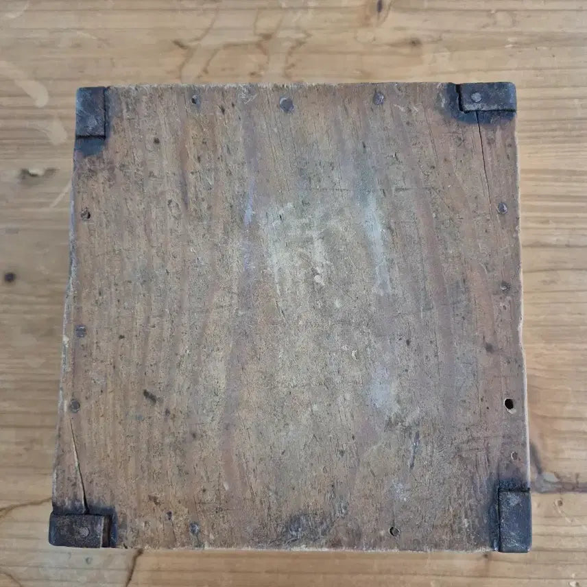 [BUNJANG] Antique Korean Doetbak Measuring Tool / 옛날 됫박(되) 검인본