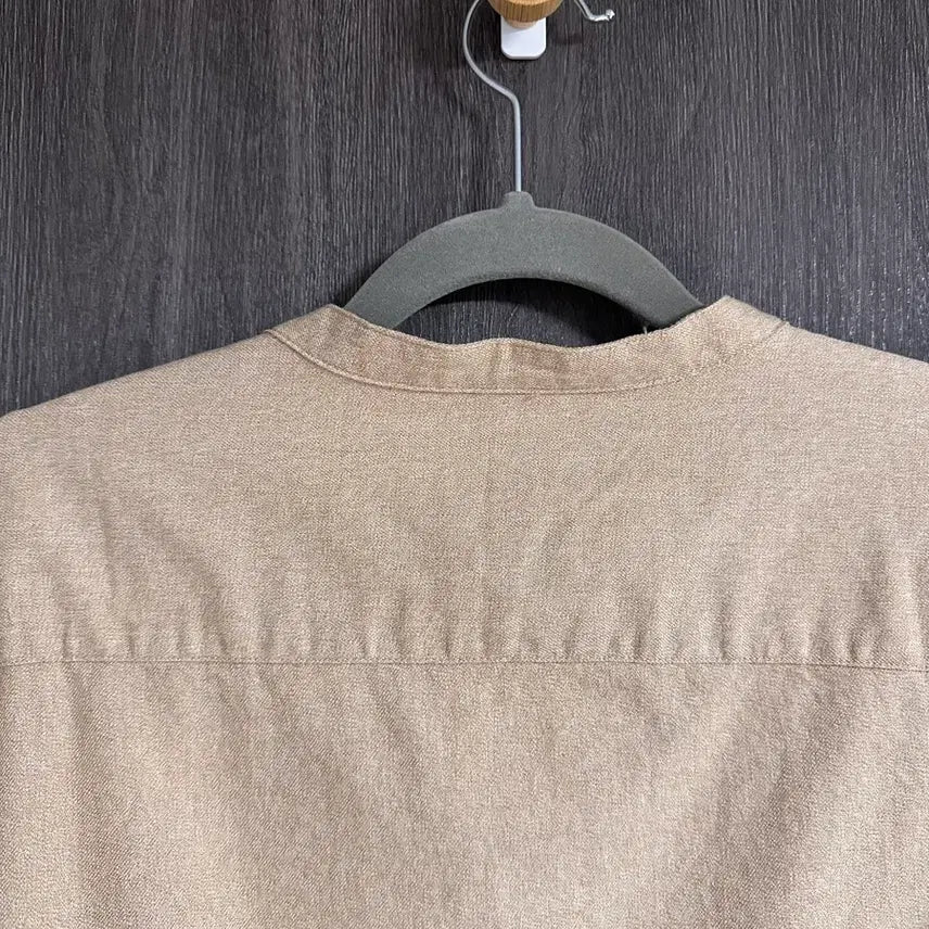 [BUNJANG] H&amp;M Henley Neck Long Sleeve Shirt Beige / 새) H&amp;M 헨리넥 긴팔 셔츠 베이지