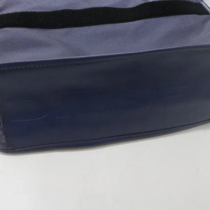 [BUNJANG] DIESEL Vintage Pocket Logo Nylon Messenger Bag / DIESEL 디젤 빈티지 포켓 로고 나일론 크로스 메신저 백