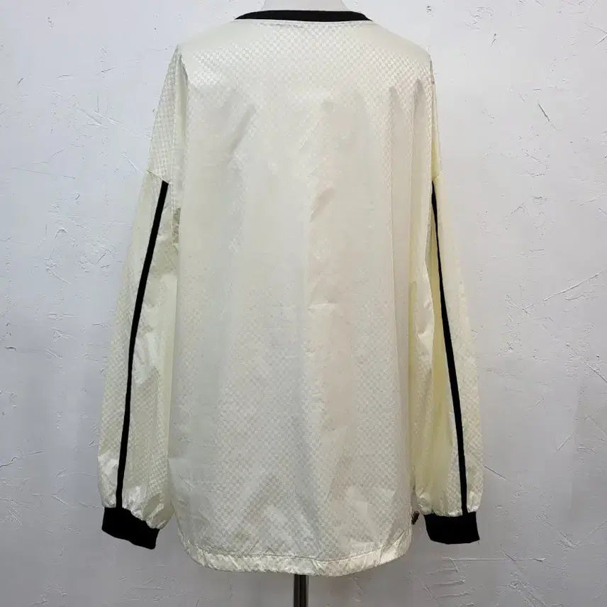[SOLD OUT] 아이보리 체크 패턴 바람막이 풀오버F