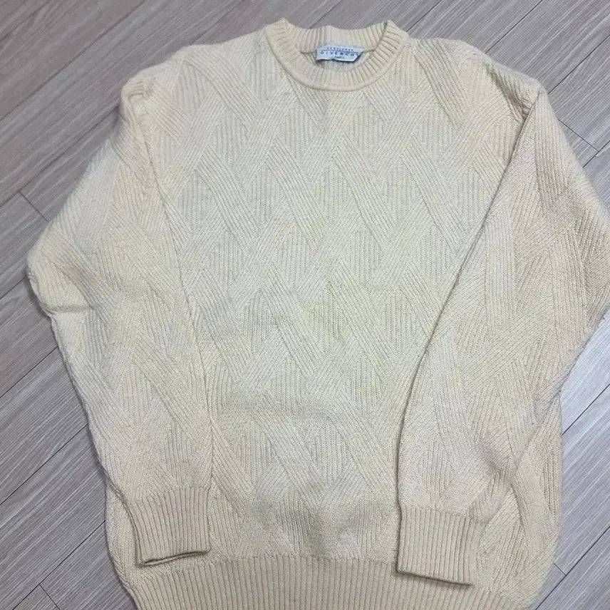 [BUNJANG] Givenchy Ivory Pattern Wool Knit Sweater / 이태리제 지방시 아이보리 패턴 울 니트 스웨터(100-105)