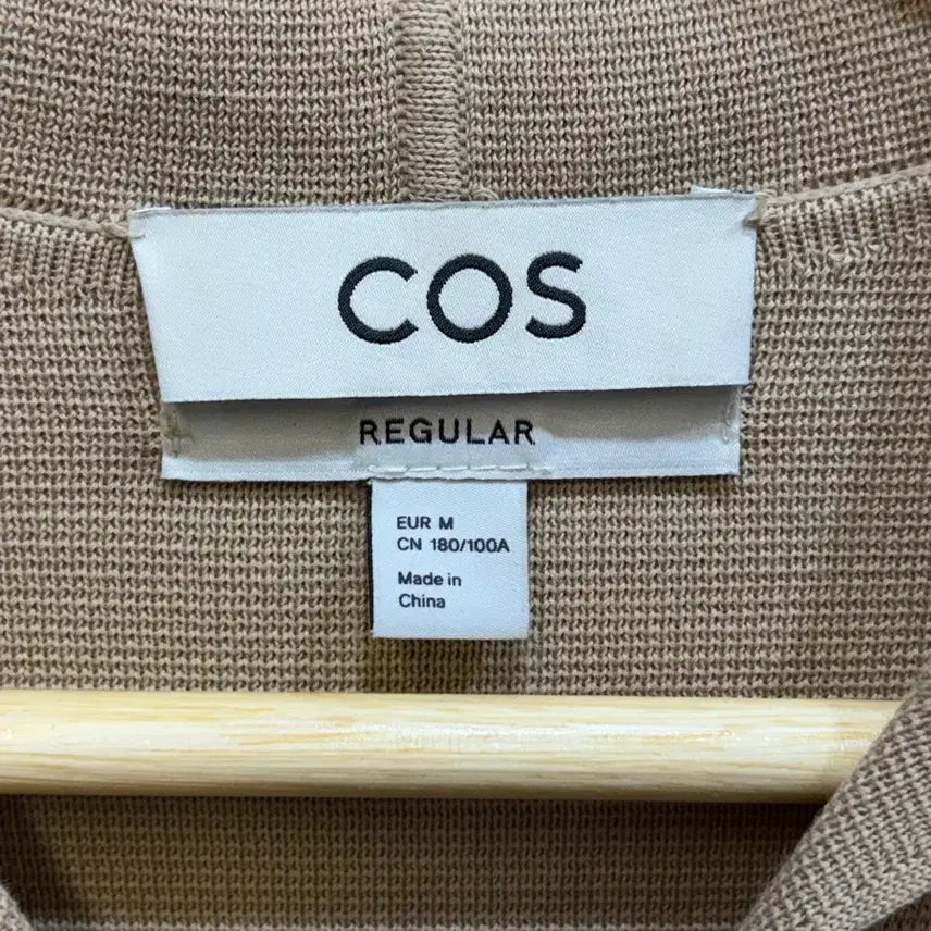 [SOLD OUT] [M] 코스(COS) 레귤러핏 오픈카라 코튼 반팔 니트 베이지 3.5