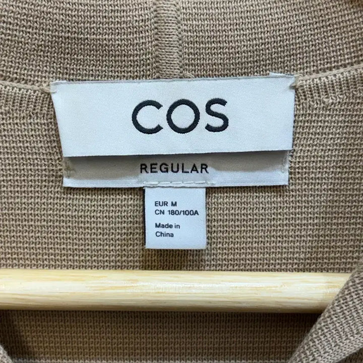 [SOLD OUT] [M] 코스(COS) 레귤러핏 오픈카라 코튼 반팔 니트 베이지 3.5