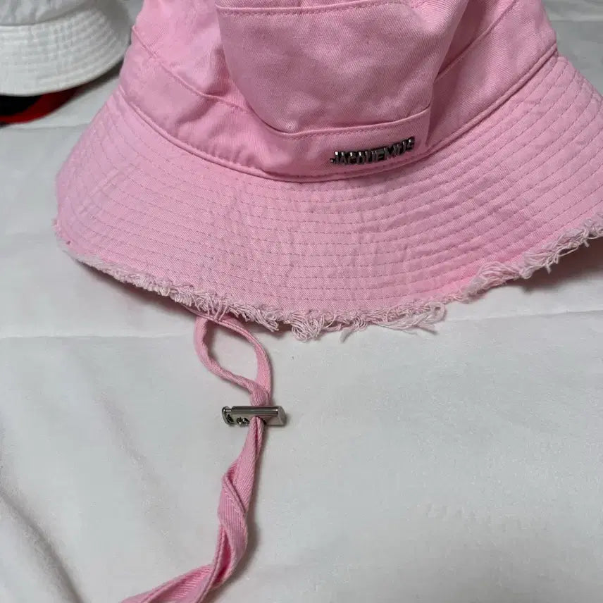 [SOLD OUT] 자크뮈스 핑크 버킷햇