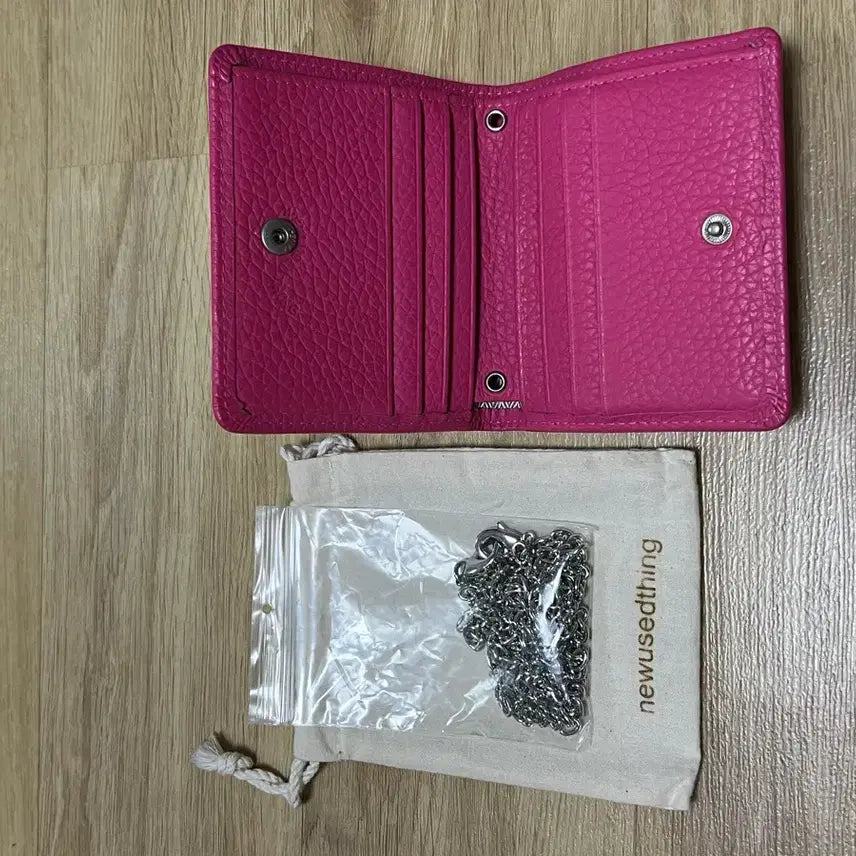 [BUNJANG] New Used Thing Chain Wallet Pink / 뉴유즈드띵 체인 웰렛 핑크
