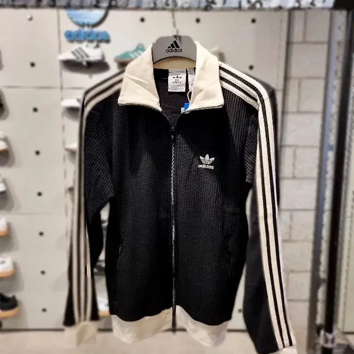 [BUNJANG] Adidas Waffle Track Top Beckenbauer - Black / 아디다스 와플 져지 트랙탑 베켄바우어 - 블랙 / JW0110