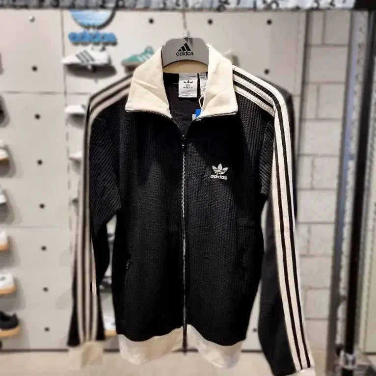 [BUNJANG] Adidas Waffle Track Top Beckenbauer - Black / 아디다스 와플 져지 트랙탑 베켄바우어 - 블랙 / JW0110