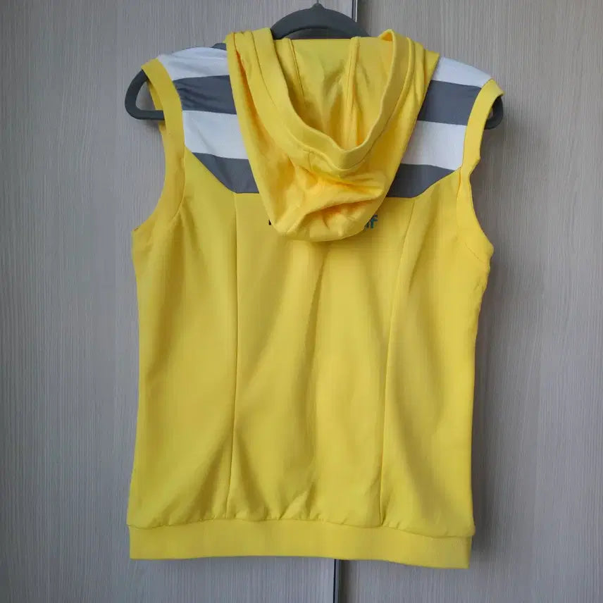 [BUNJANG] Le Coq Sportif Hooded Vest Yellow M / 르꼬끄 스포르티브 후드 조끼 노랑 M