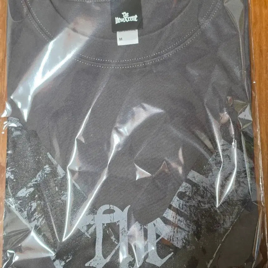 [BUNJANG] ATEEZ Japan Concert MD Gray T-shirt / 미개봉) 엑디즈 일본 콘서트 md 티셔츠 그레이