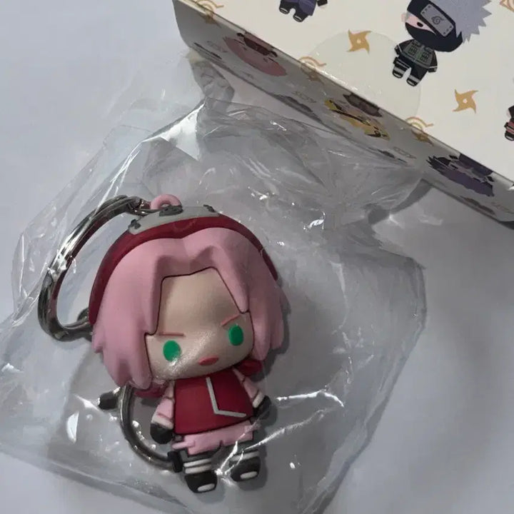 [BUNJANG] Naruto Shippuden Sakura Rubber Mascot Keychain / (미개봉) 나루토 질풍전 두아이만 러버 마스코트 키체인 사쿠라