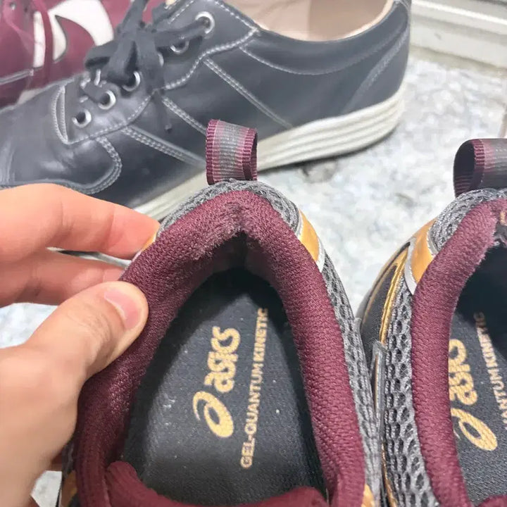 [BUNJANG] Asics Gel Quantum Kinetic Carbon Pure Gold Sneakers / 아식스 젤퀀텀 키네틱 카본 퓨어 골드 285
