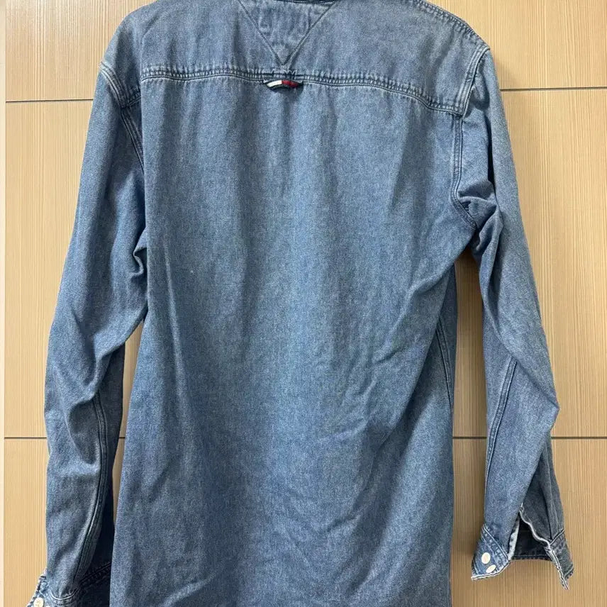 [BUNJANG] Tommy Jeans Relaxed Fit Denim Shirt / 타미진스 데님 셔츠 릴렉스드 핏