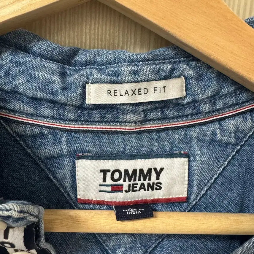 [BUNJANG] Tommy Jeans Relaxed Fit Denim Shirt / 타미진스 데님 셔츠 릴렉스드 핏